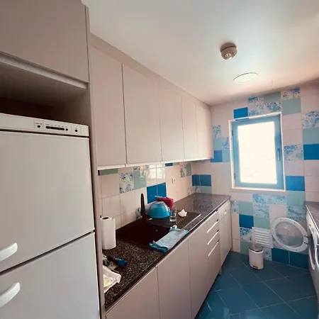 Beautiful In Marina Apartment *