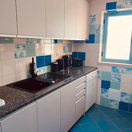 Beautiful In Marina Apartment